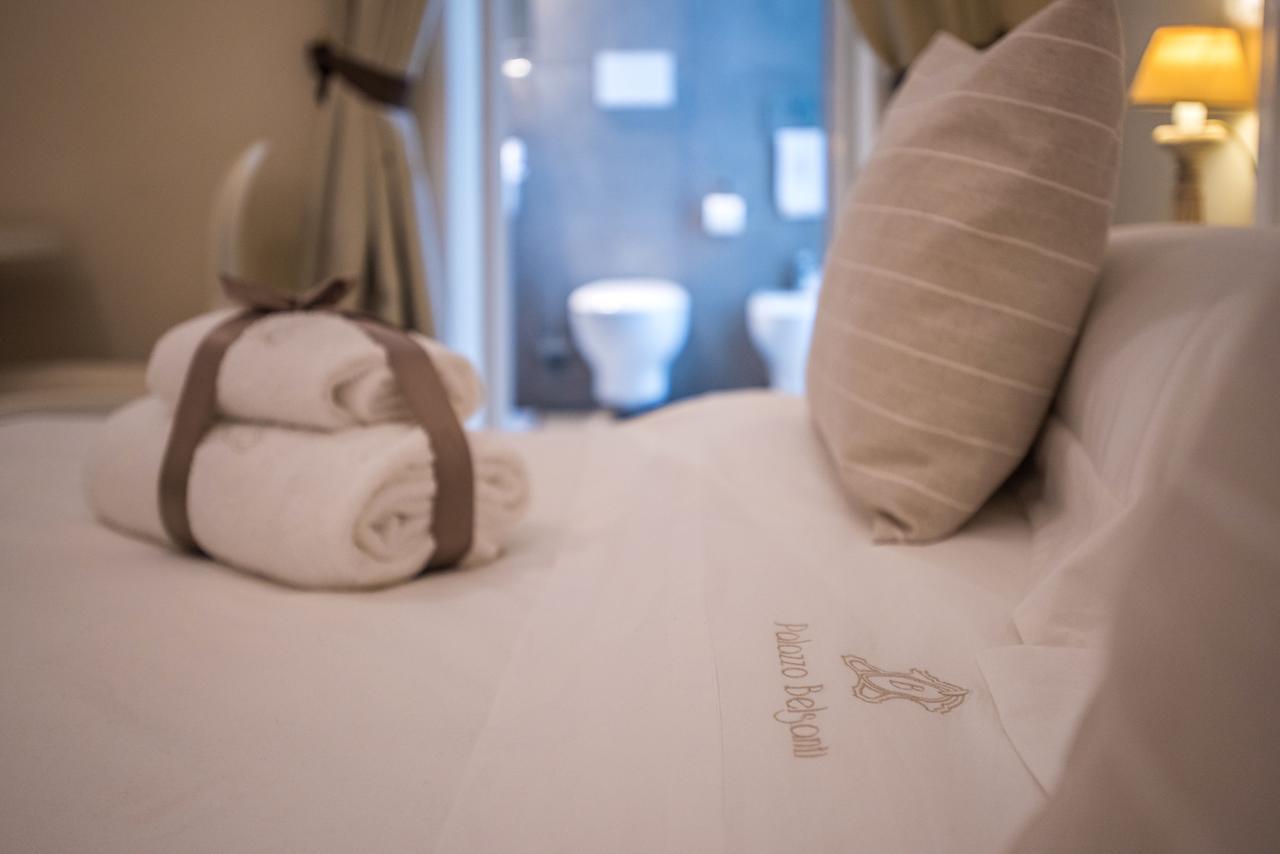 レッチェ Palazzo Belsanti Bed & Breakfast エクステリア 写真